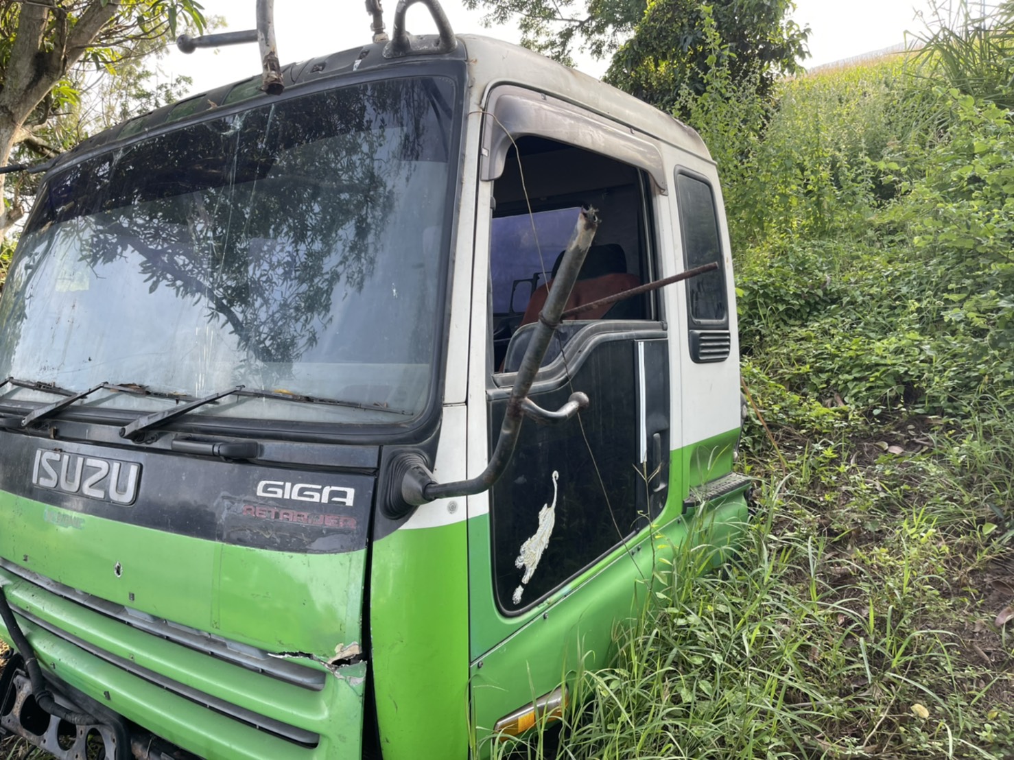 หัว GIGA พร้อมอุปกรณ์ 40000 บาท กระจกด้านหน้า มีราว ตามสภาพ 0816278866