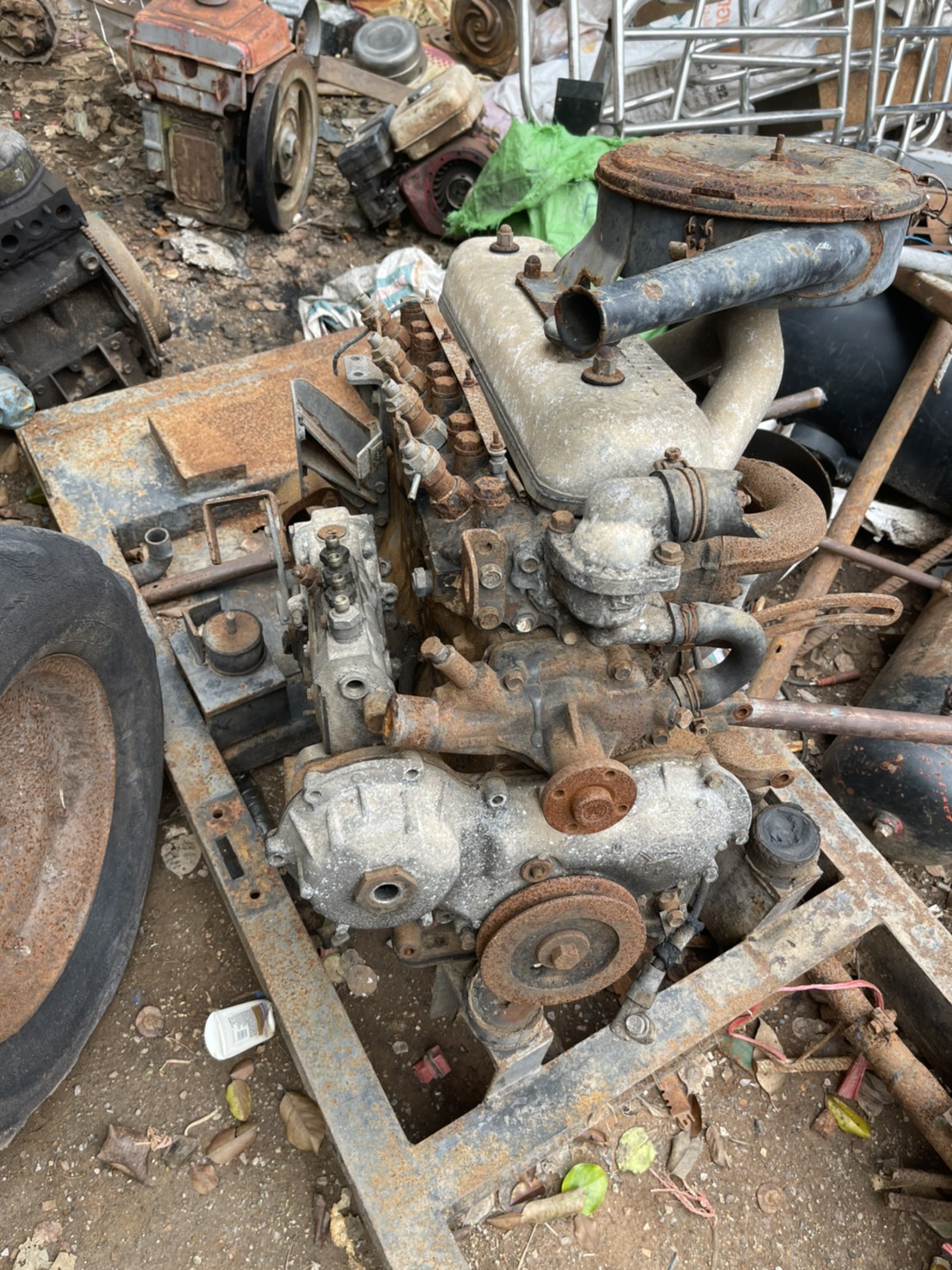 เครื่อง DAIHATSU แยกอะไหล่ หรือ ยกตัว9500 บาท 0816278866