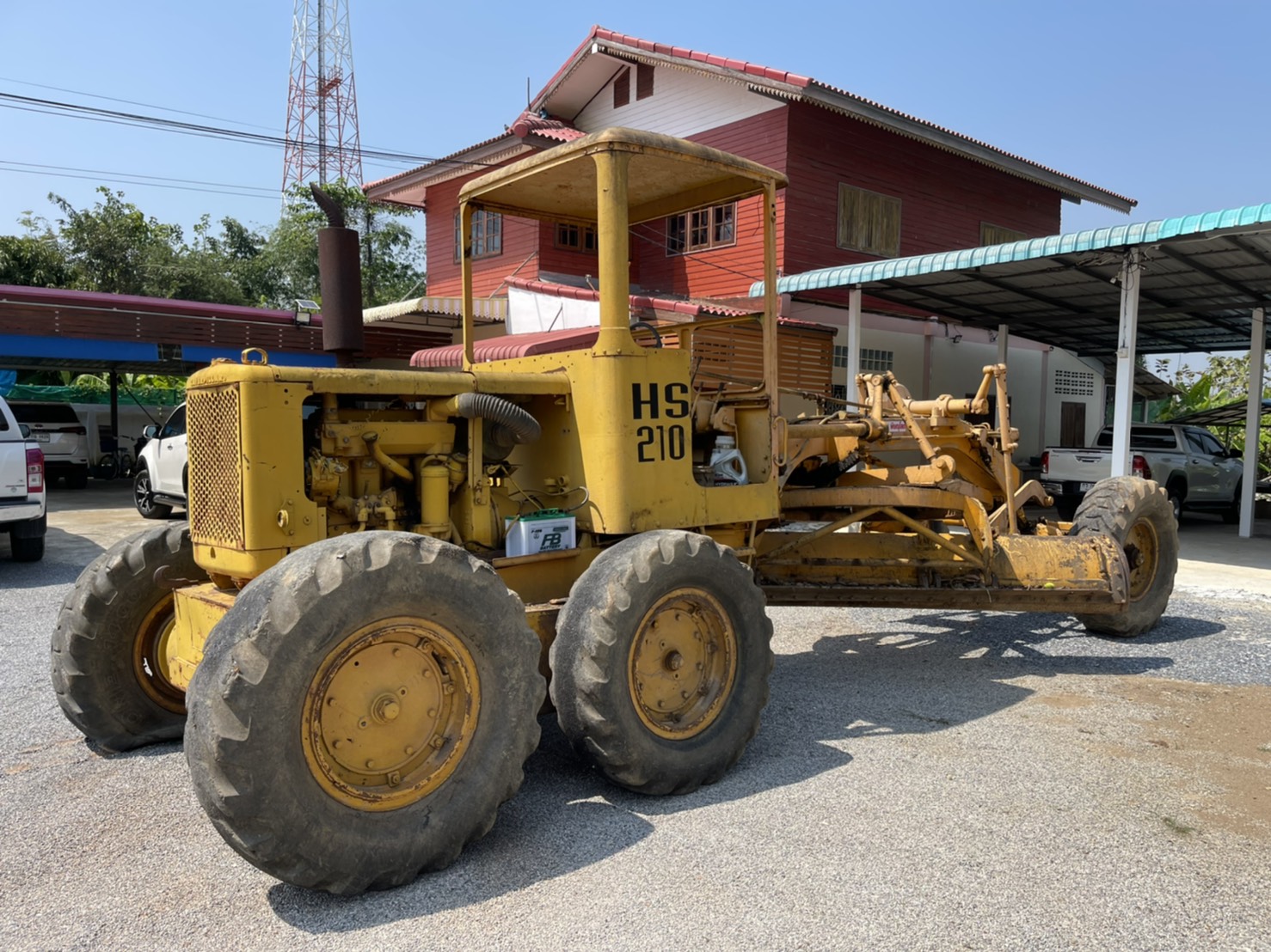 แยกอะไหล่ หรือ ยกคัน หรือ แลก รถเกรด CAT 120E แยกอะไหล่ หรือ ยกคัน หรือ แลก รถเกรด CAT 120E