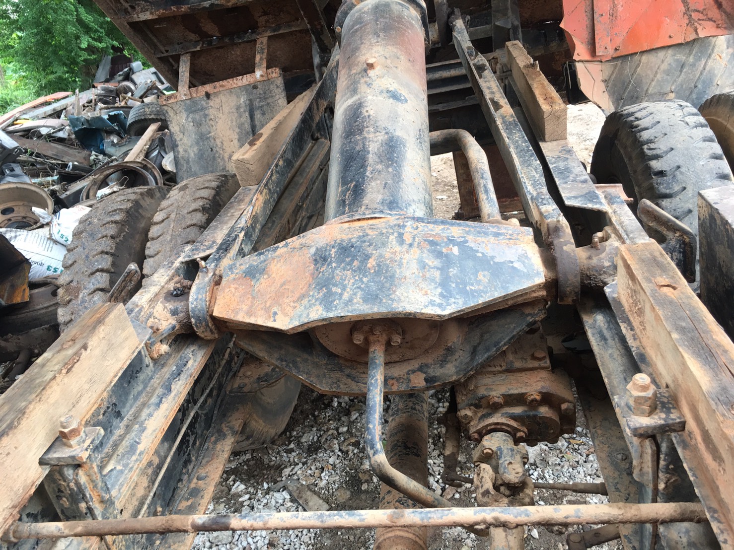 ชุดดั้มพร้อมอุปกรณ์ และ คัสชีเทียม 6 ล้อ 25000 บาท