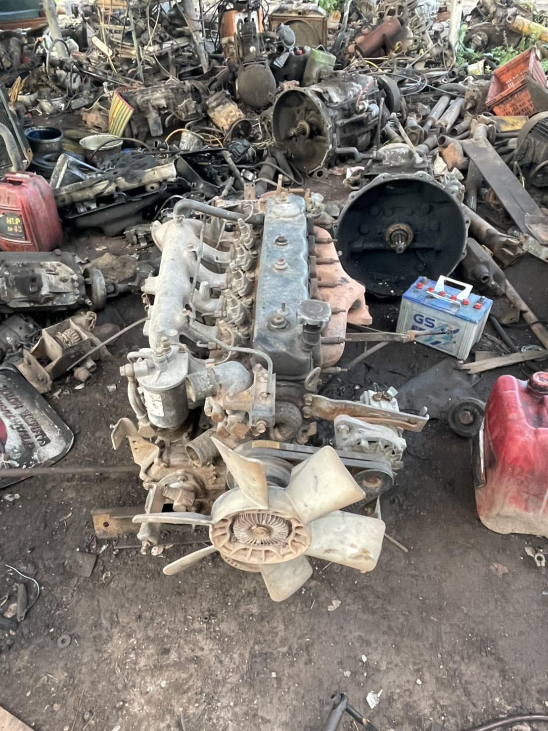 เครื่อง ISUZU 6BG1 175แรง พร้อมใช้งาน 60000 บาท 0816278866