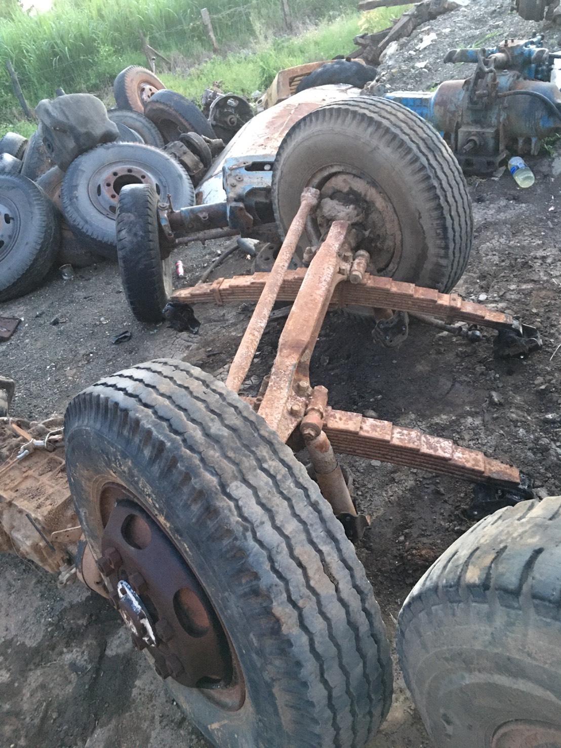 ยางพร้อมกระทะ 1000-20 พร้อมใช้งาน เส้นละ2500 บาท