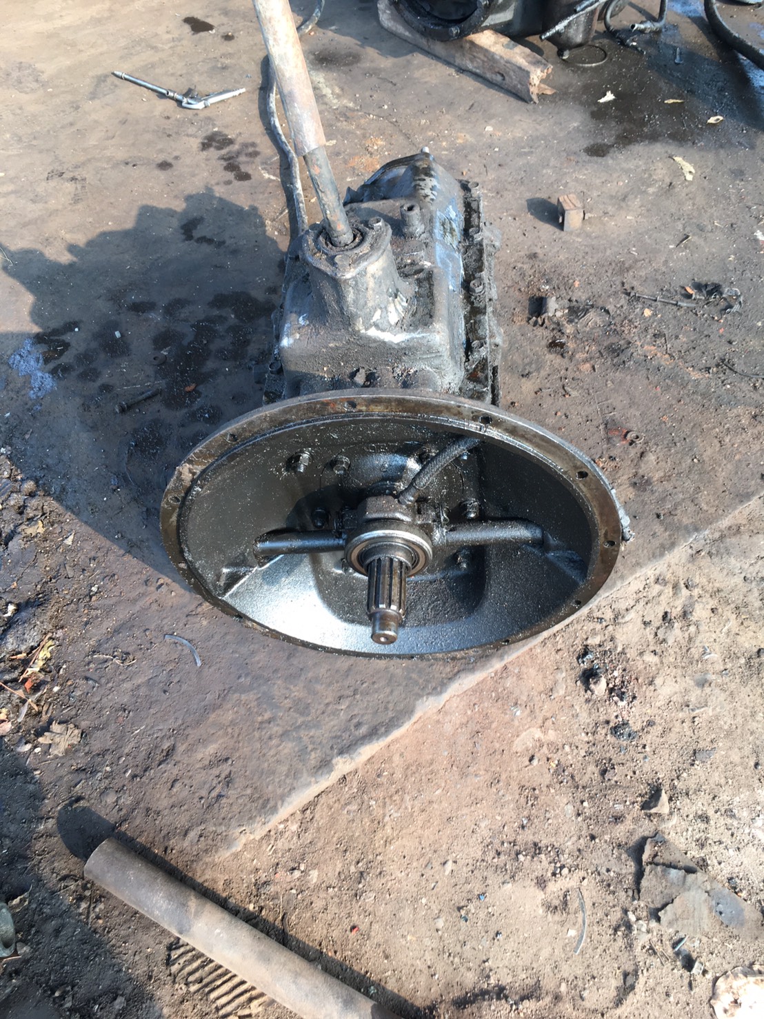 เกียร์ ISUZU หัวยาว 6 เกียร์ถอย 15000บาท พร้อมใช้งาน