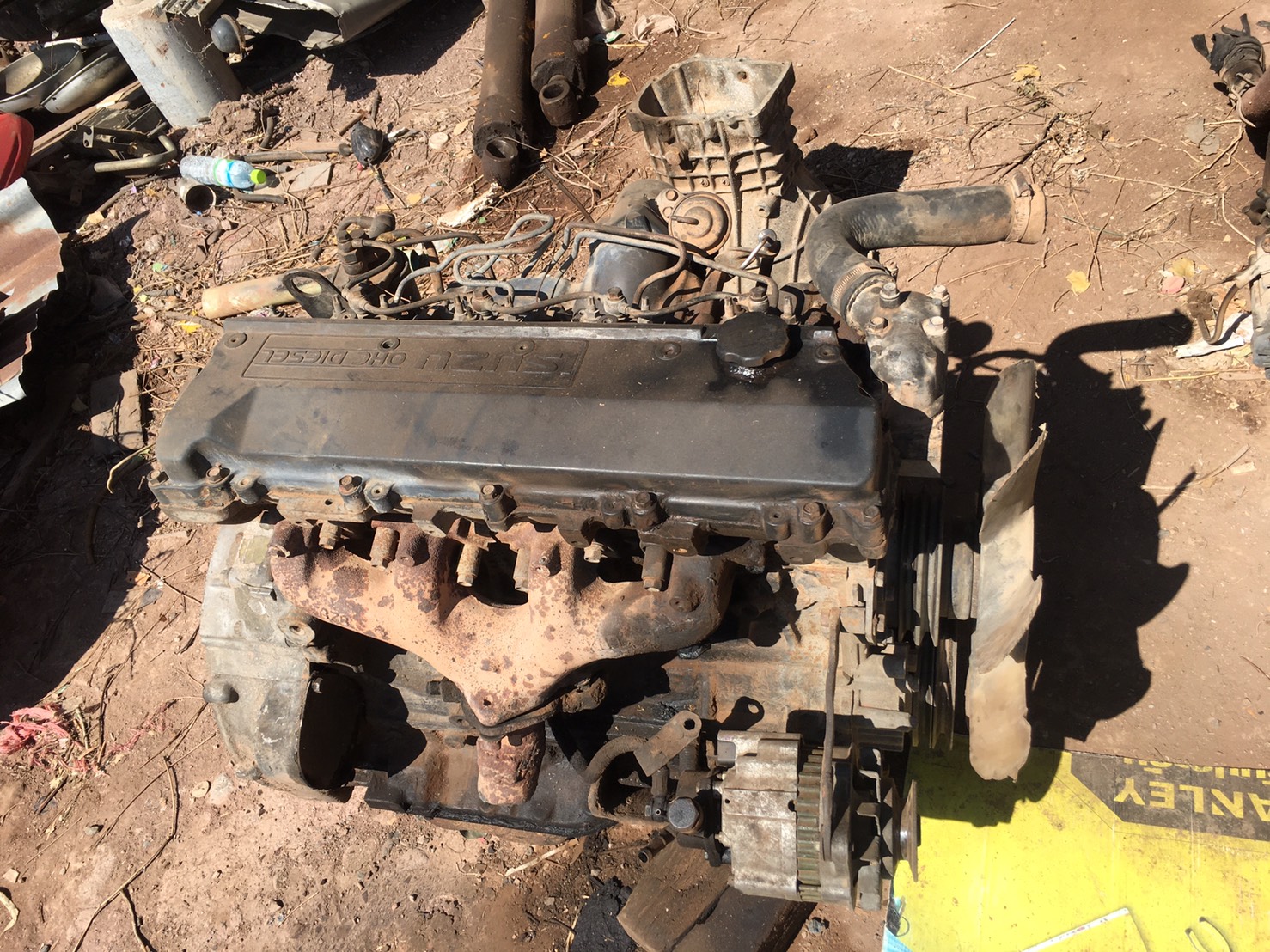 เครื่อง ISUZU 120 แรง 4HF1 เครื่องหลวม 26000บาท 0816278866