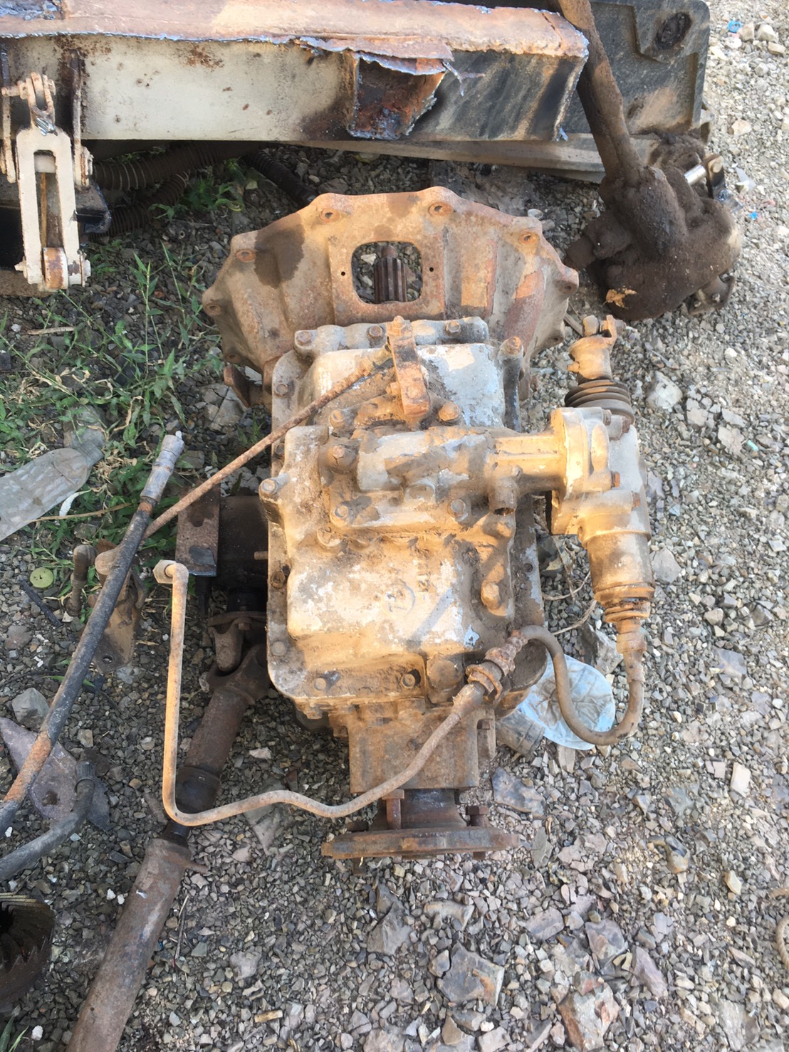 เกียร์ HINO 3 H พร้อมเกียร์ฝาก พร้อมใช้งาน 24000บาท 0816278866