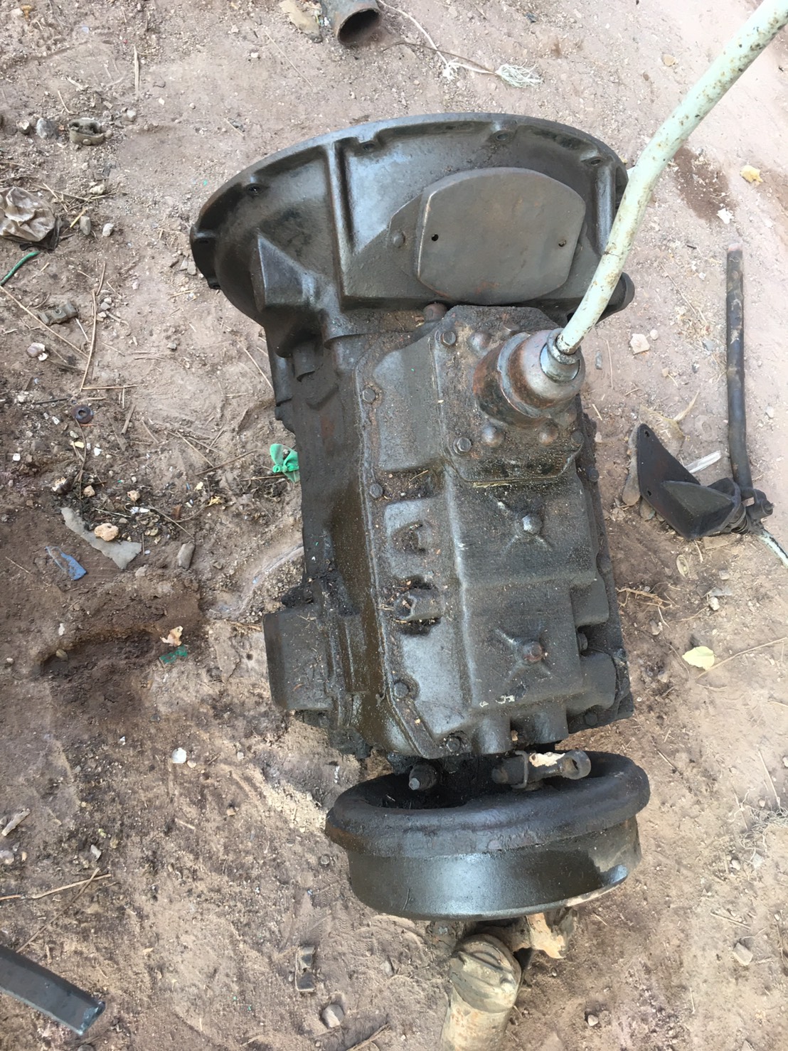 เกียร์ นิิสัน ชนPD6 185 แรง 25000 บาท