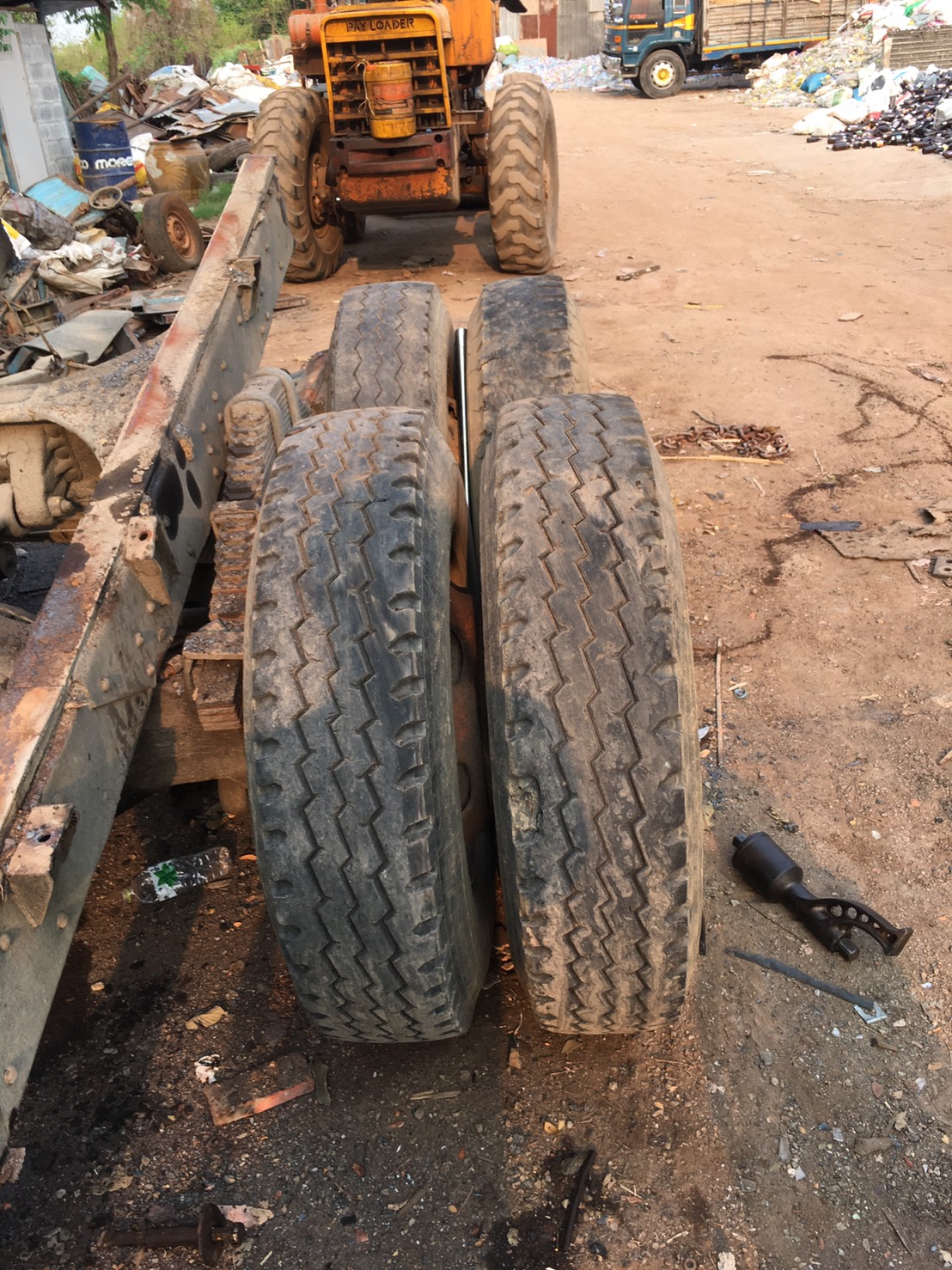 ยางพร้อมกะทะ 1.000-20 8 เส้น 17000บาท พร้อมใช้งาน