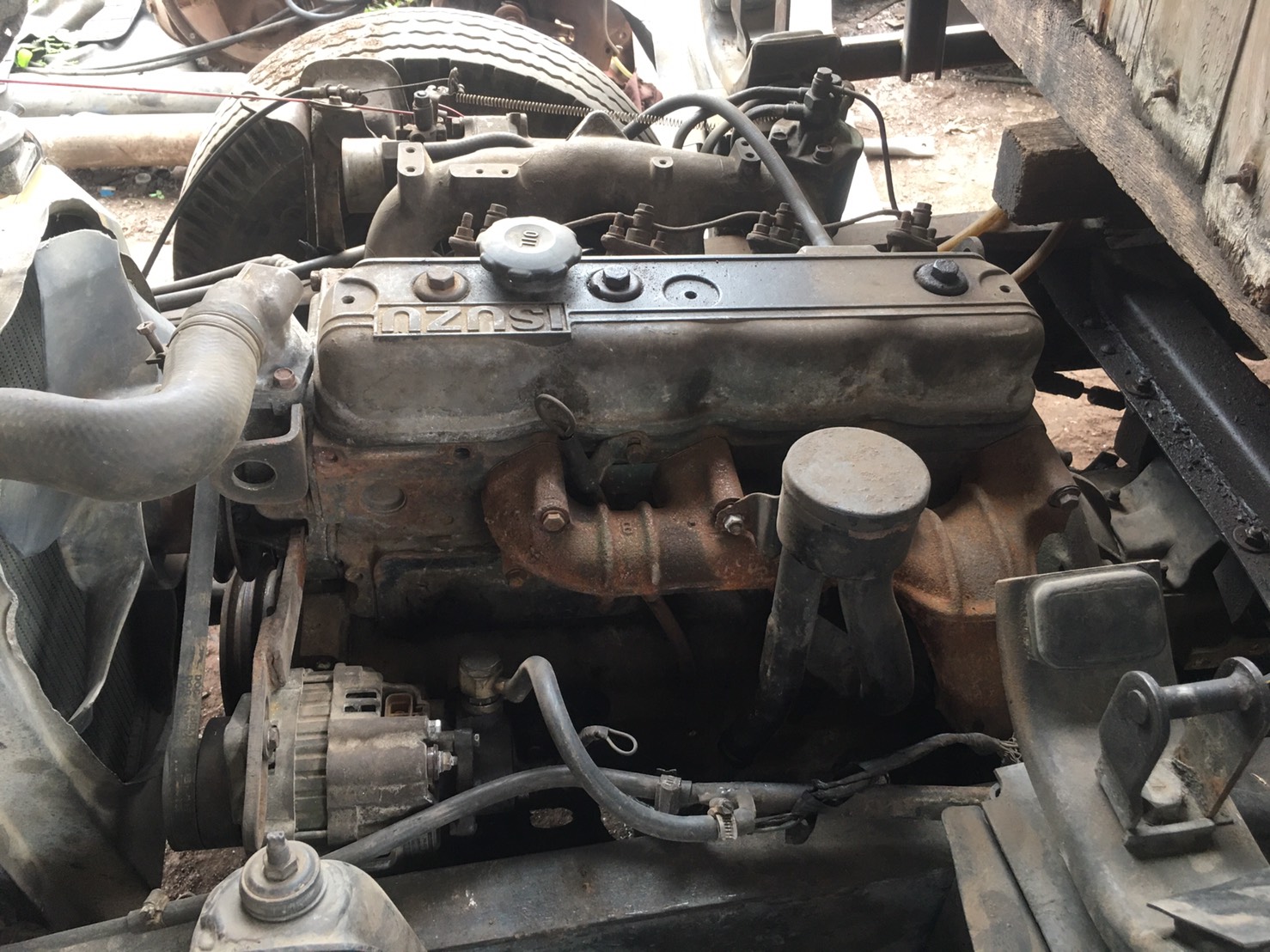 ขายเครื่อง ISUZU 4BA1 28000บาท พร้อมเกียร์ 0816278866