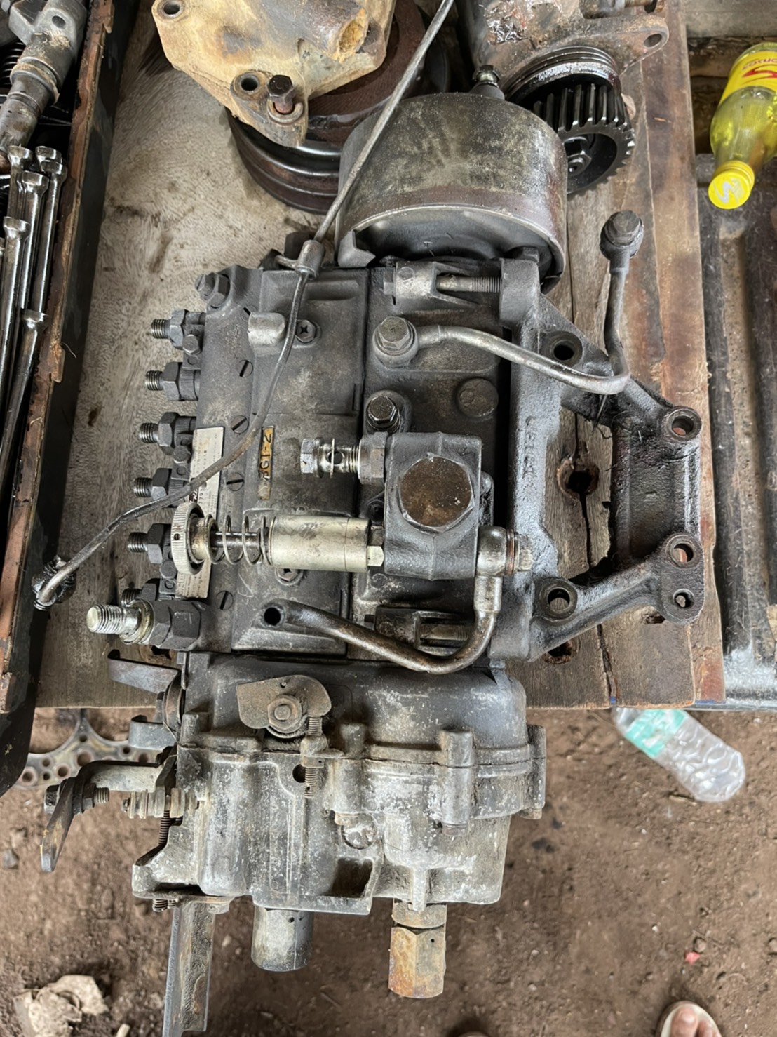 ปั้มดีเชล 6BG1-2 12500 บาท พร้อมใช้งาน 0816278866