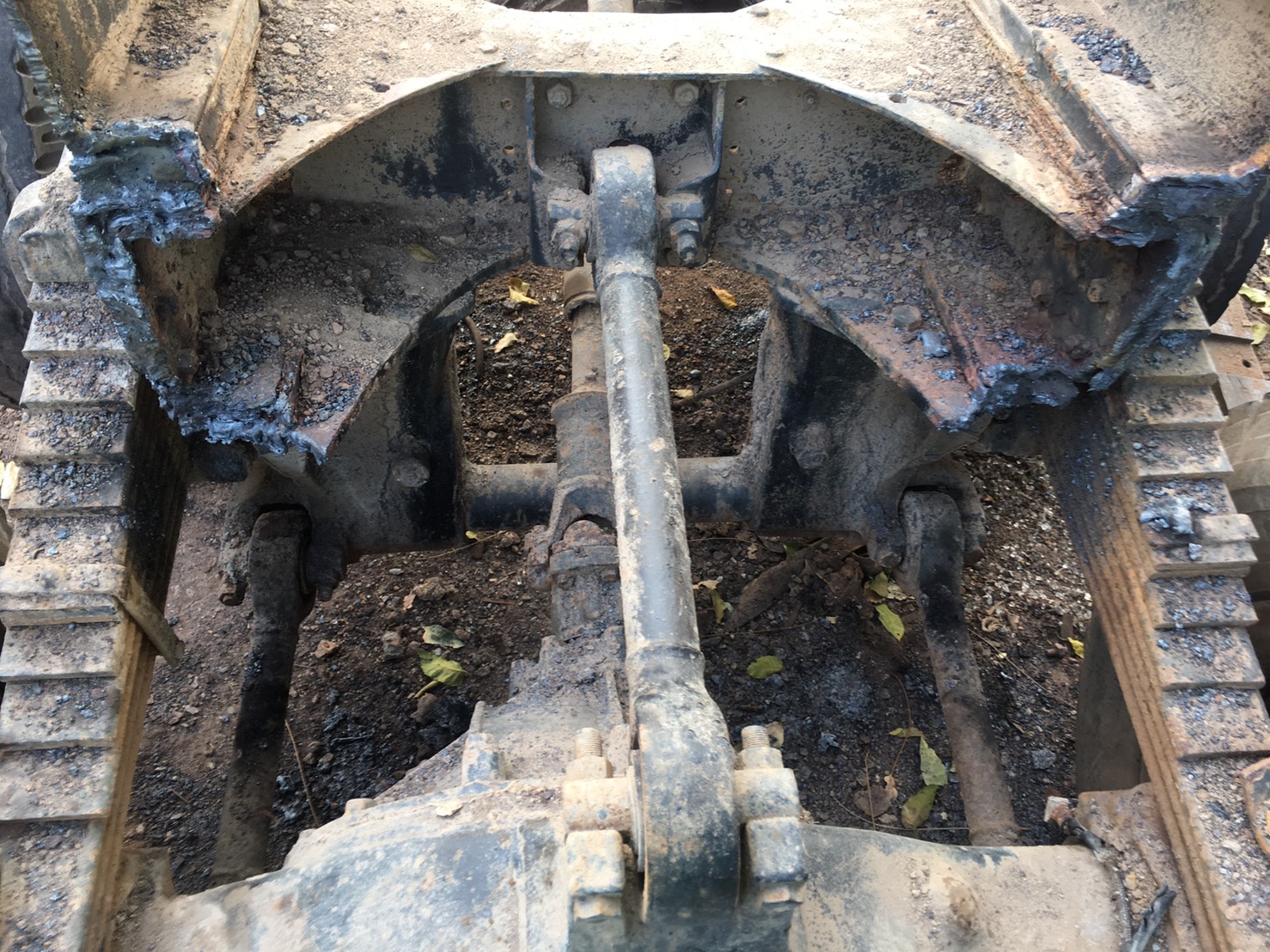 เพลาISUZU 2 เพลาจัมโบ้ 75000 บาท 0816278866