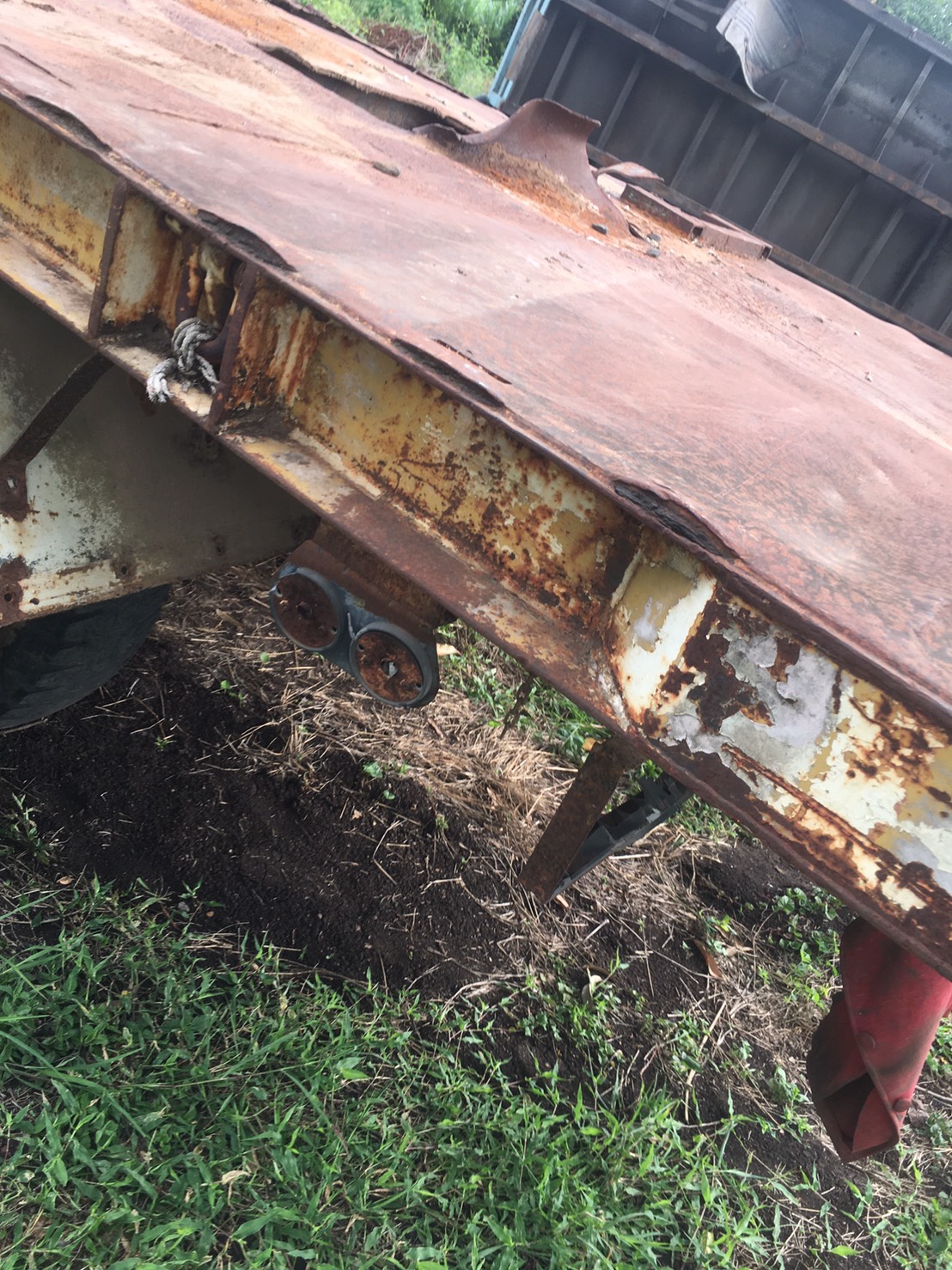 กระบะพื้นเรียบ เหล็กหนา ฟูโซ่ 518 40000บาท ตามสภาพ