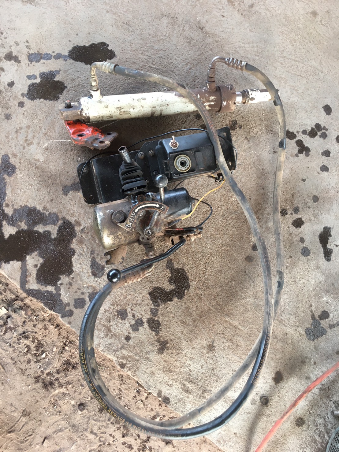 ไฮโดรลิค มอเตอร์ ยกหัว 4500พร้อมใช้งาน