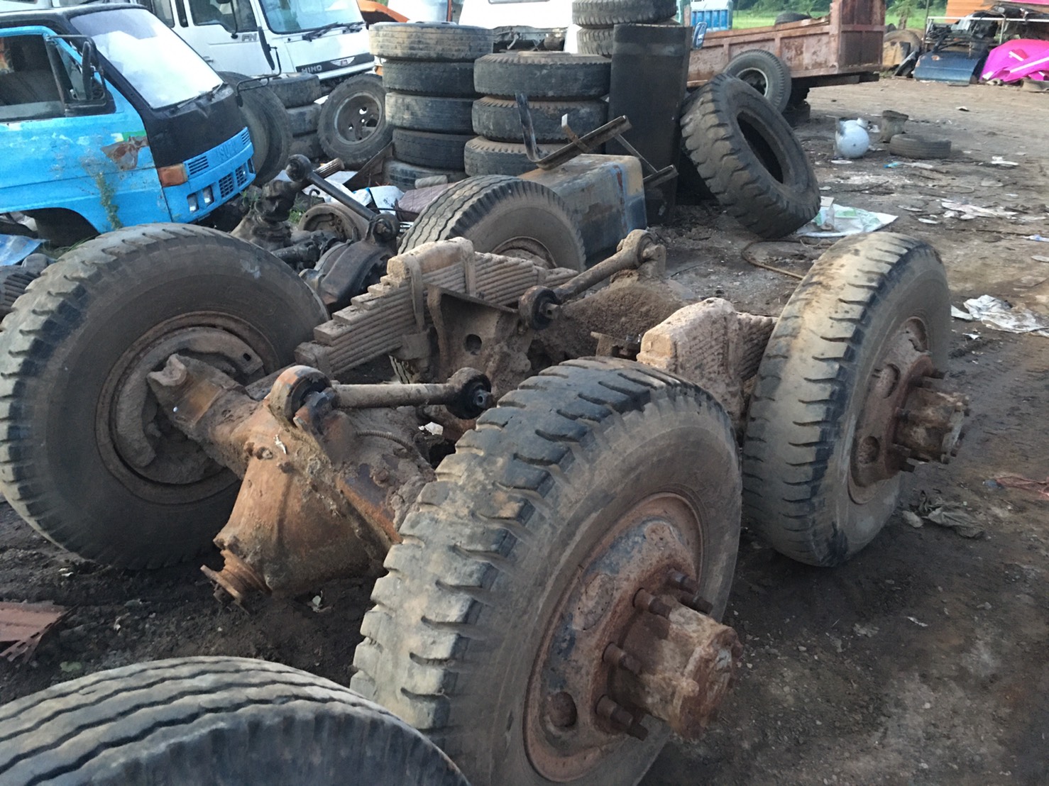 ยางพร้อมกระทะ 1000-20 พร้อมใช้งาน เส้นละ2500 บาท