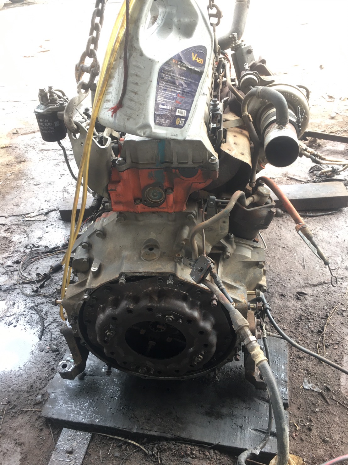 เครื่องพร้อมเกียร์ 6HK1 240แรง พร้อมเกียร์ อีตัน 145000บาท พร้อมเอกสาร เครื่องพร้อมเกียร์ 6HK1 240แรง พร้อมเกียร์ อีตัน 145000บาท พร้อมเอกสาร