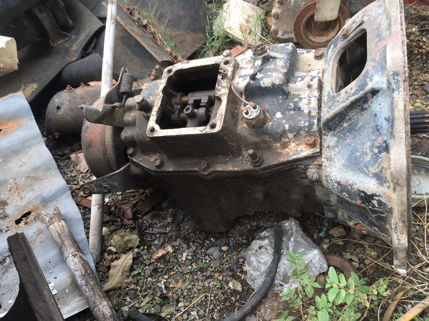 เกียร์ HINO EH700 6เกียร์ถอย 16000บาท พร้อมใช้งาน