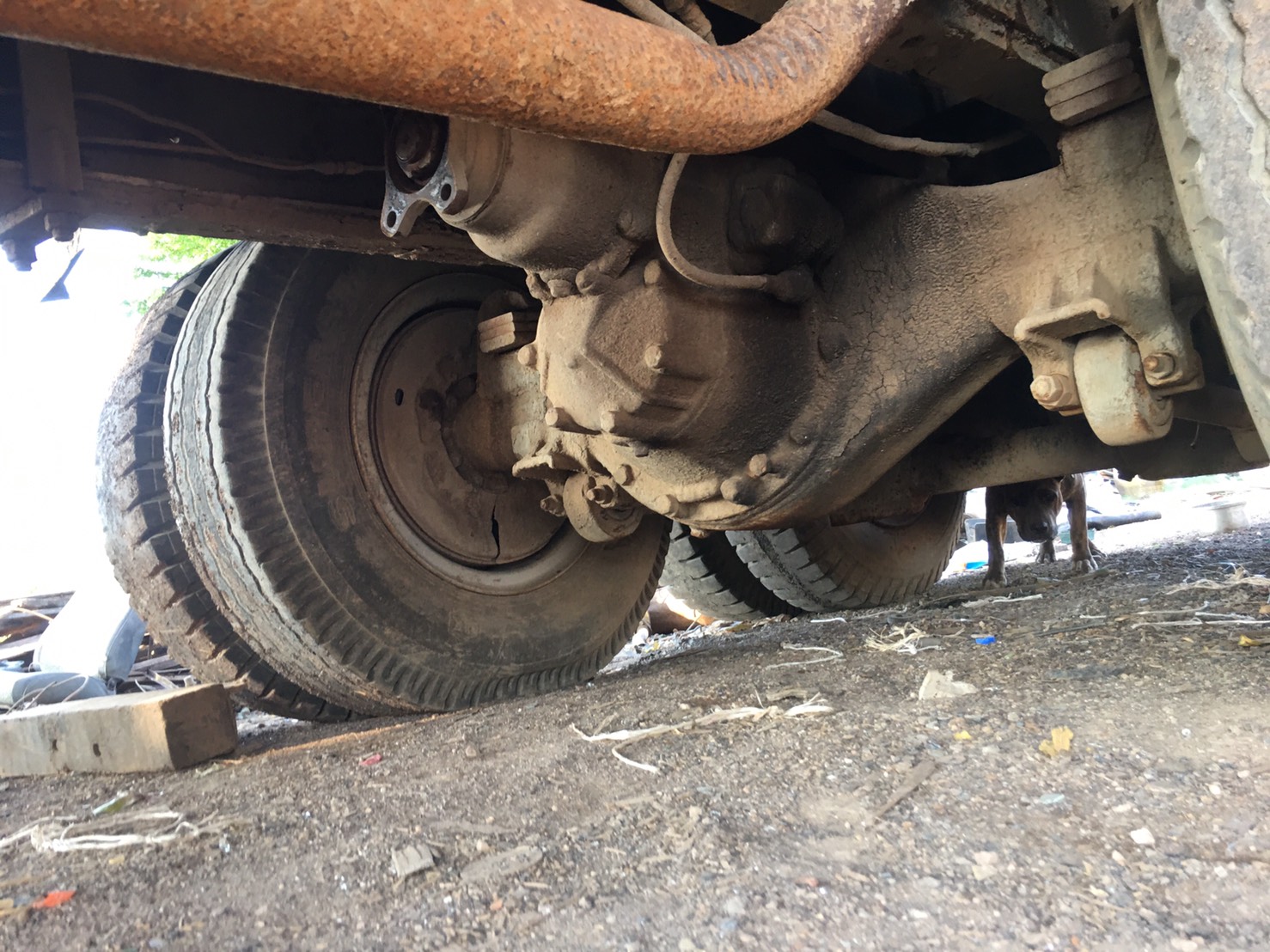 ชุดเพลา โบ้กี้ แหนบ ISUZU 2 เพลาจั้มโบ้ 75000บาท 0816278866