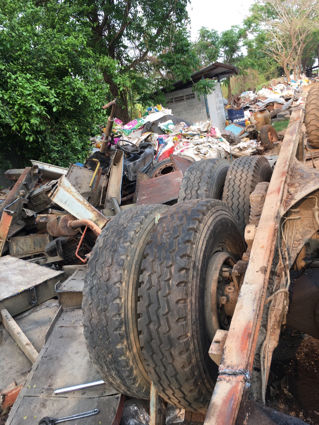 ยางพร้อมกะทะ 1.000-20 8 เส้น 17000บาท พร้อมใช้งาน