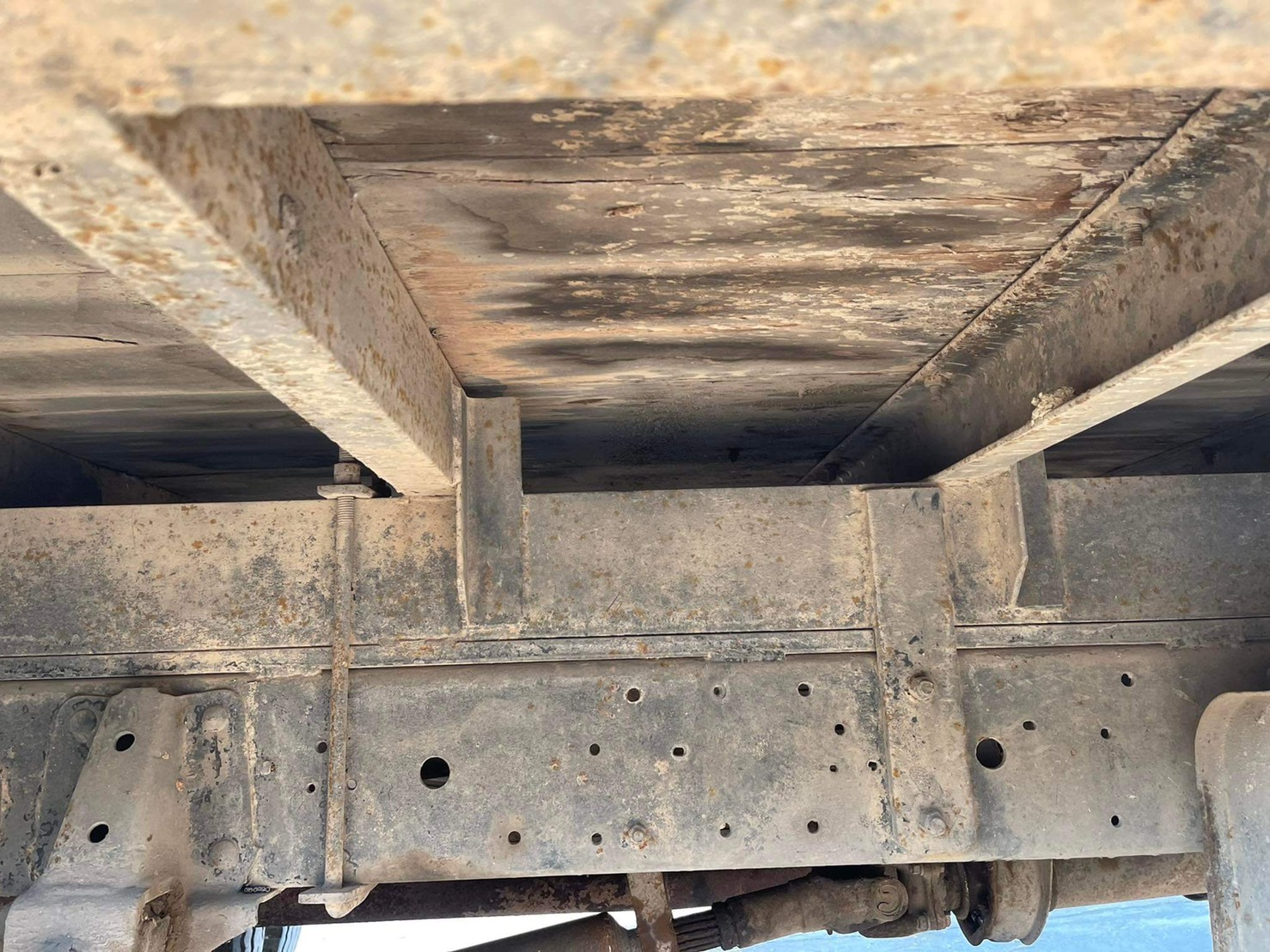 กระบะISUZU 115 แรงม้า กว้าง 2.10ม. ยาว 5.10 ม.