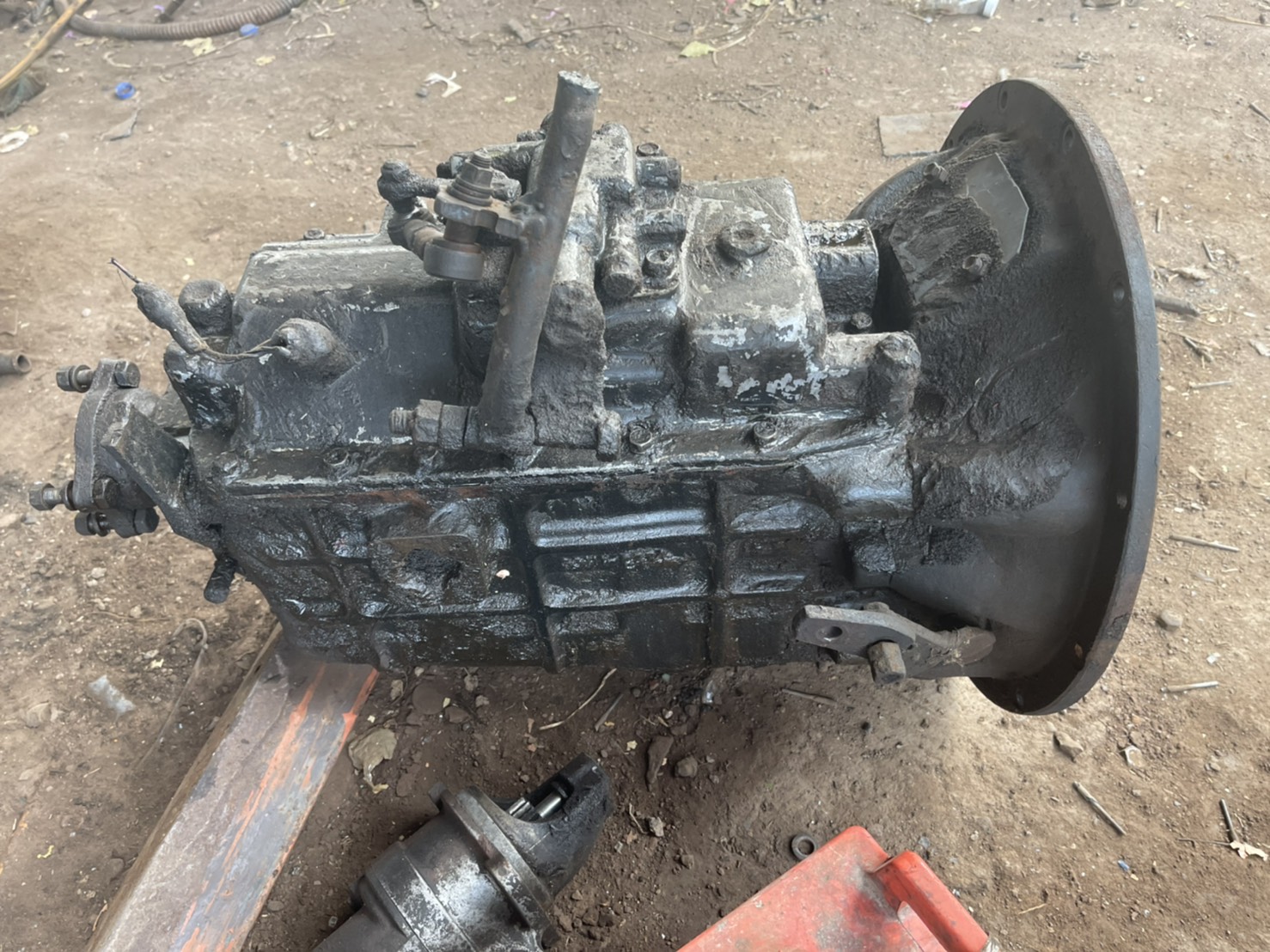 เกียร์ HIno Ho 7 เกียร์ถอย 24000 บาท 0816278866