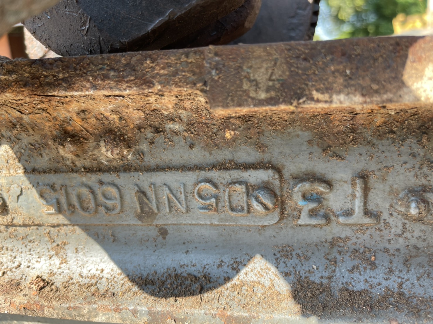 ขายเสื่อรถไถ่ FORD T3 พร้อมข้อ ประกับ 25000 บาท 0816278866