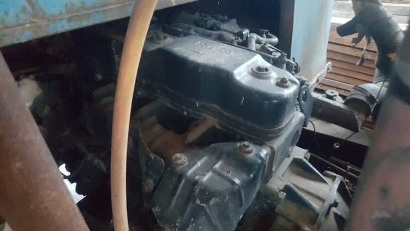 รถสีข้าว เครื่อง ISUZU 115 แรง