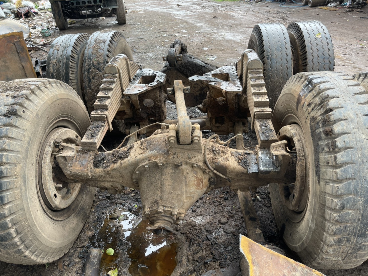 เพลา มิตชูเพลา เดียว เบรคใหญ่ เพลาบุ๋ม พร้อมแท่น โบกี้แหนบ 49000 บาท 0816278866 พร้อมใช้งาน