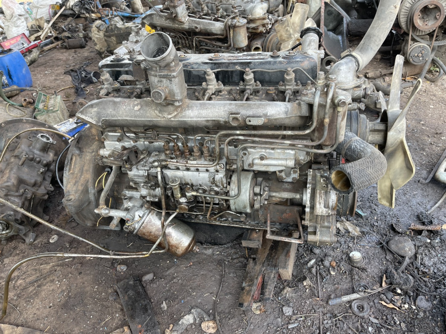 ขายเครื่อง ISUZU 6BD1 165 แรง ขายเครื่อง ISUZU 6BD1 165 แรง