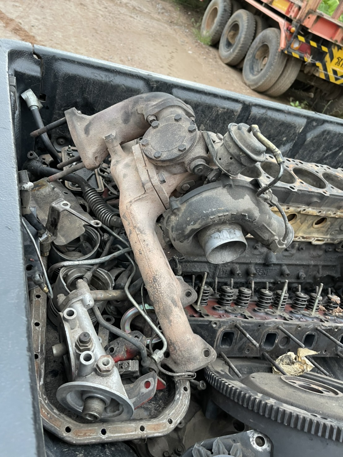 แยกอะไหล่ เครื่อง 6BG1โบ ปั้มดีเชล 8500 ฝาสูบ 12500 ชุดโบ 13500 อื่นๆสิบถามใด้ครับ 0816278866