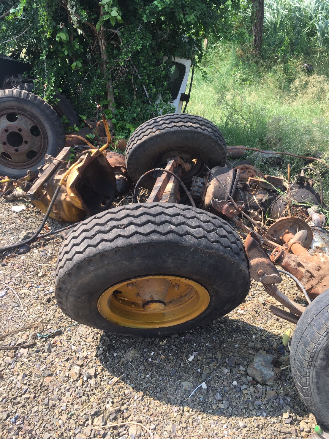 คานหน้า พร้อมยาง กะทะ หน้าตัก หลังขุด JCB CX3 10000บาท