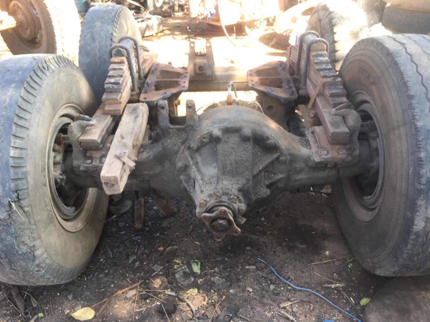 ขายชุดเพลา แหนบ โบ้กี้ ISUZU175  พร้อมใช้้งาน 39000บาท 0816278866