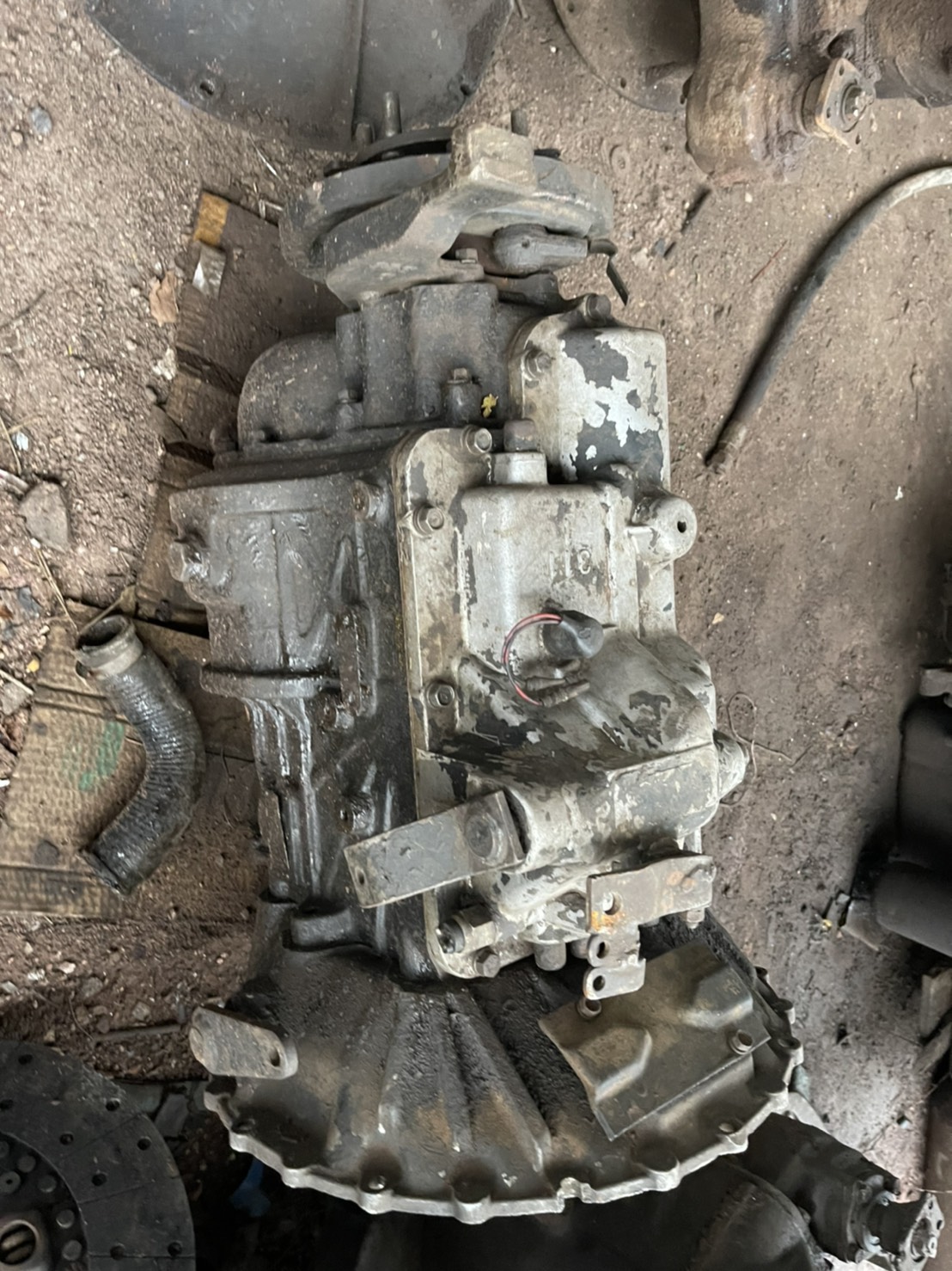 เกียร์ ISUZU 7 ถอย 7รอบ 2 เกียร์ ร็อกกี้ 0816278866 25000 บาท