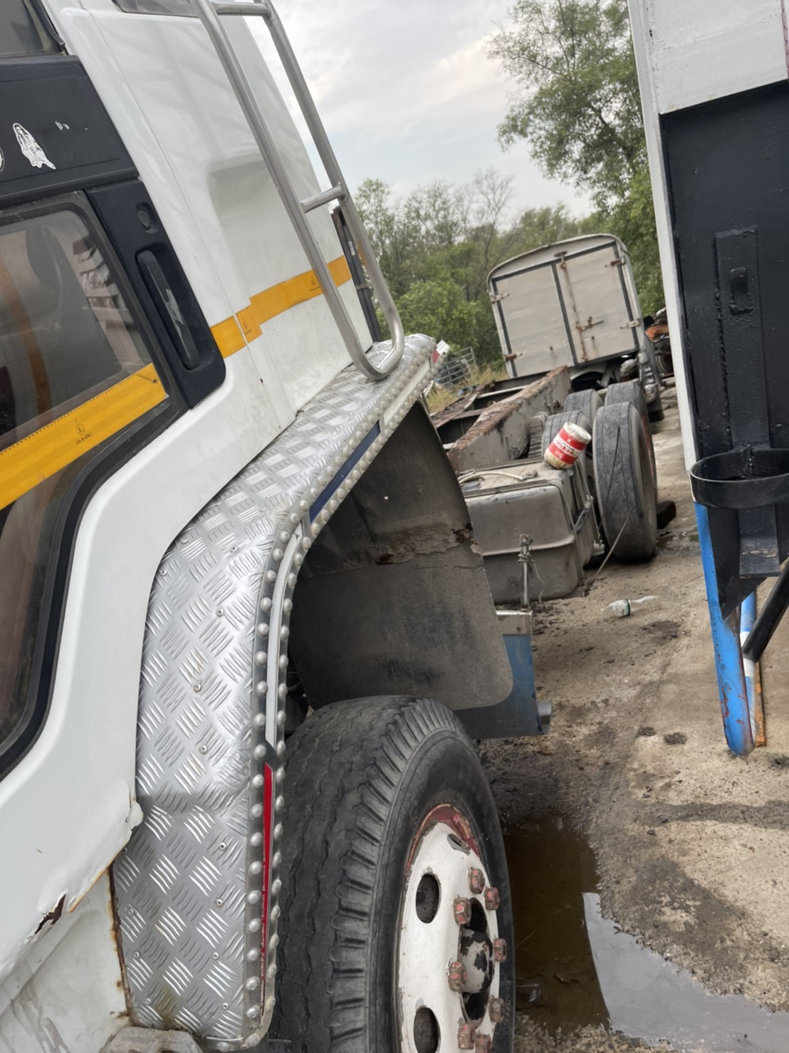 แยกอะไหล่ isuzu จัมโบ้ เอกสารครบ คัสชีฝุ