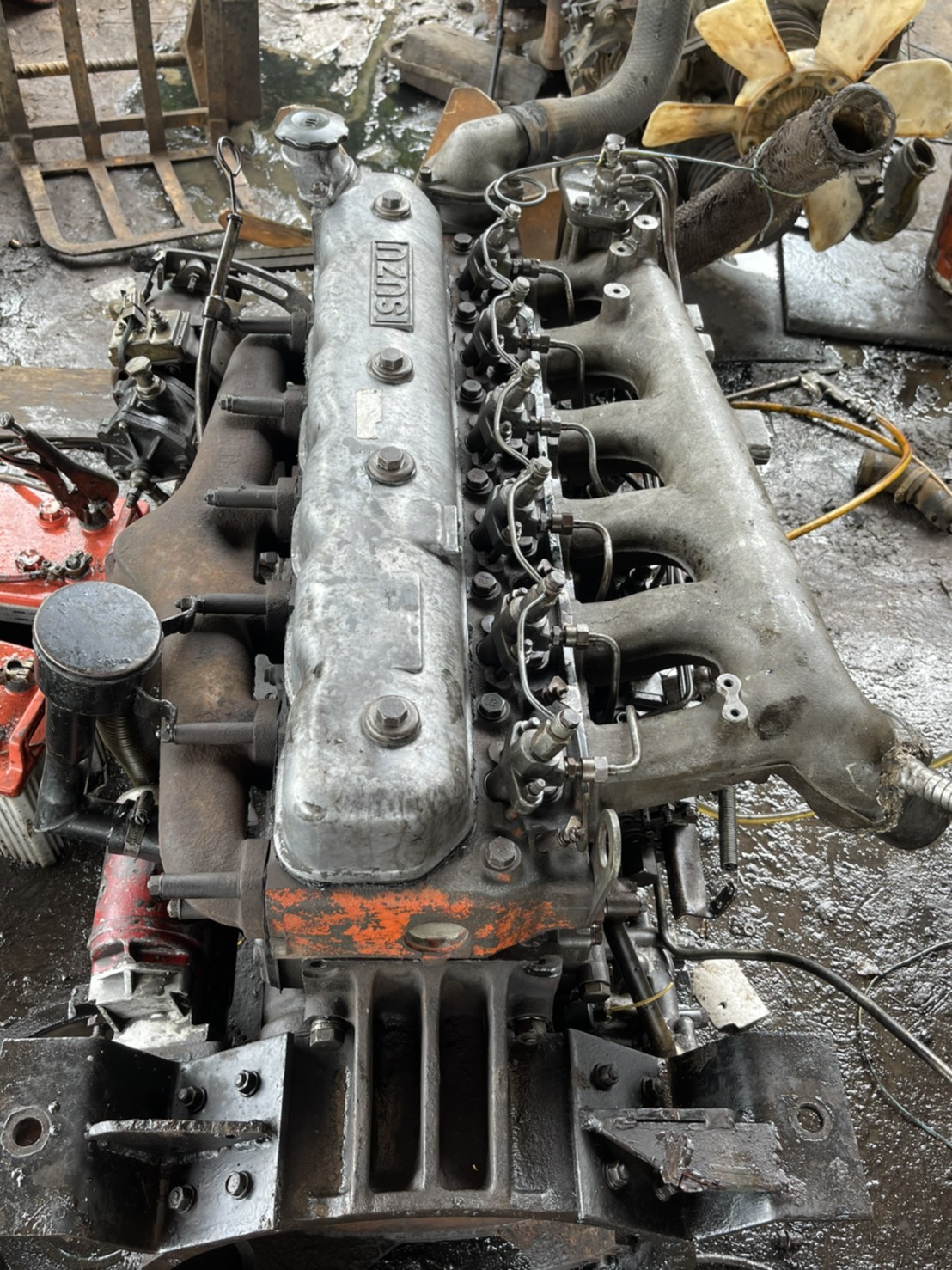 เครื่อง ISUZU 6BF1 ปั้มลม เพลาเวอร์ 40000 บาท พร้อมใช้งาน 0816278866