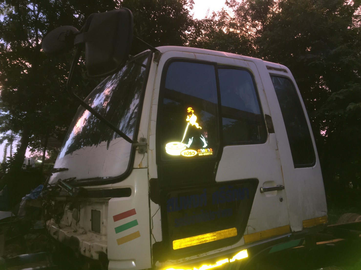 หัว Hino FC4J ตามสภาพ 26000บาท 0816278866