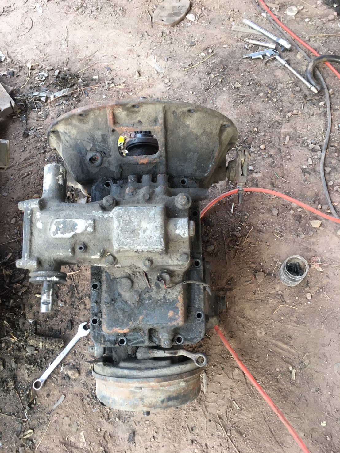 ขายเกียร์ ISUZU 6 เกียร์ถอย 22000บาท พร้อมใช้งาน