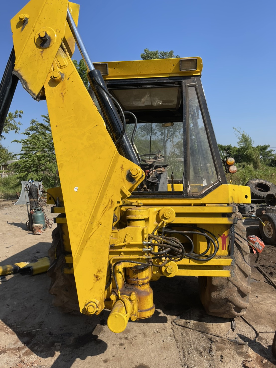 แยกอะไหล่ หน้าตักหลังขุด JCB 0816278866 ราคาเบาๆ