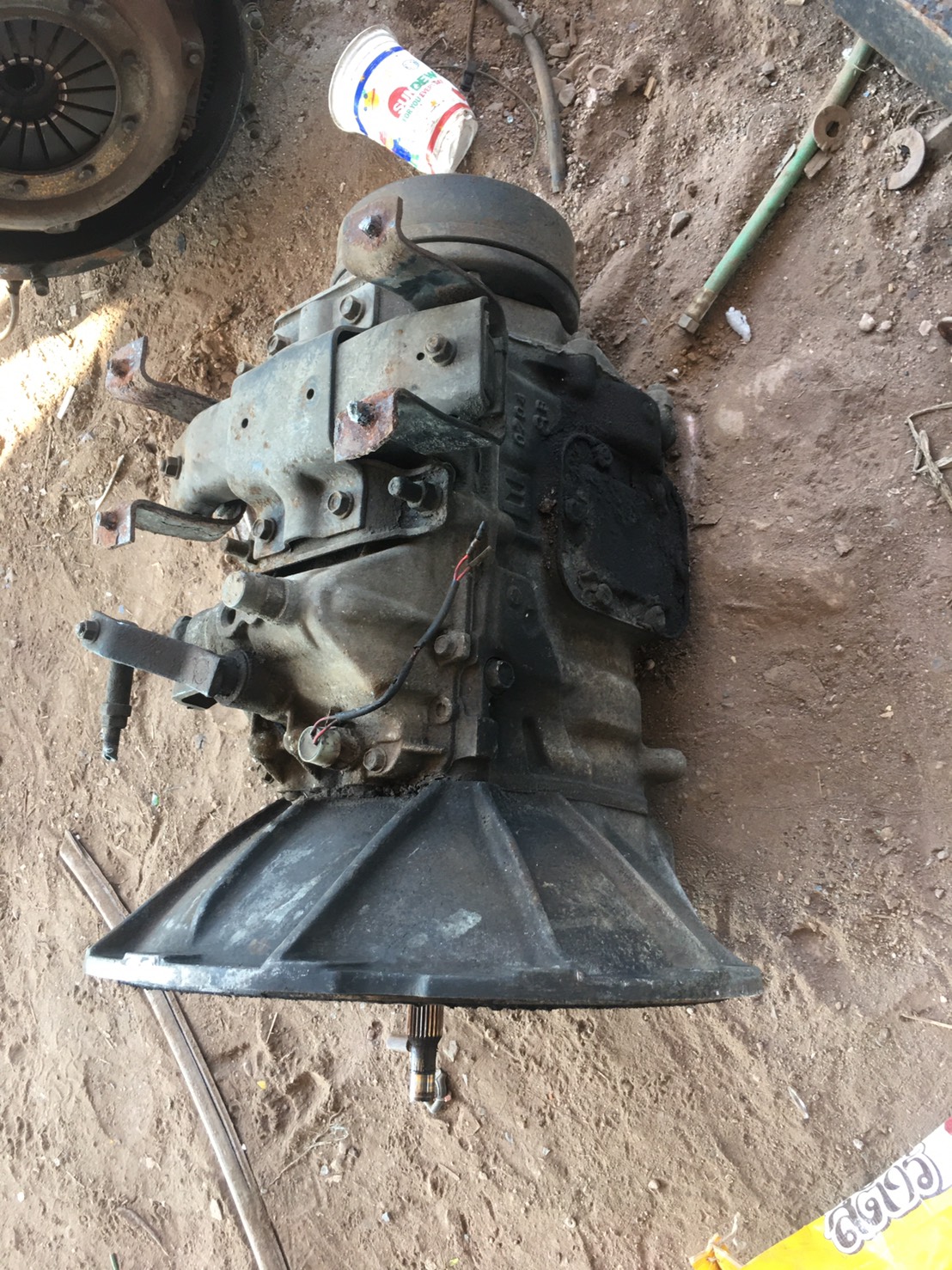 เกียร์ isuzu 115 14000 บาท พร้อมใช้งาน