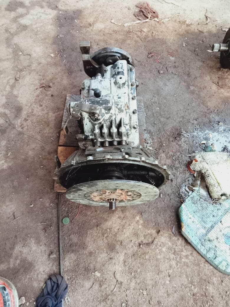 เกียร์ ISUZU 7 เกียร์ถอย 24000 บาท