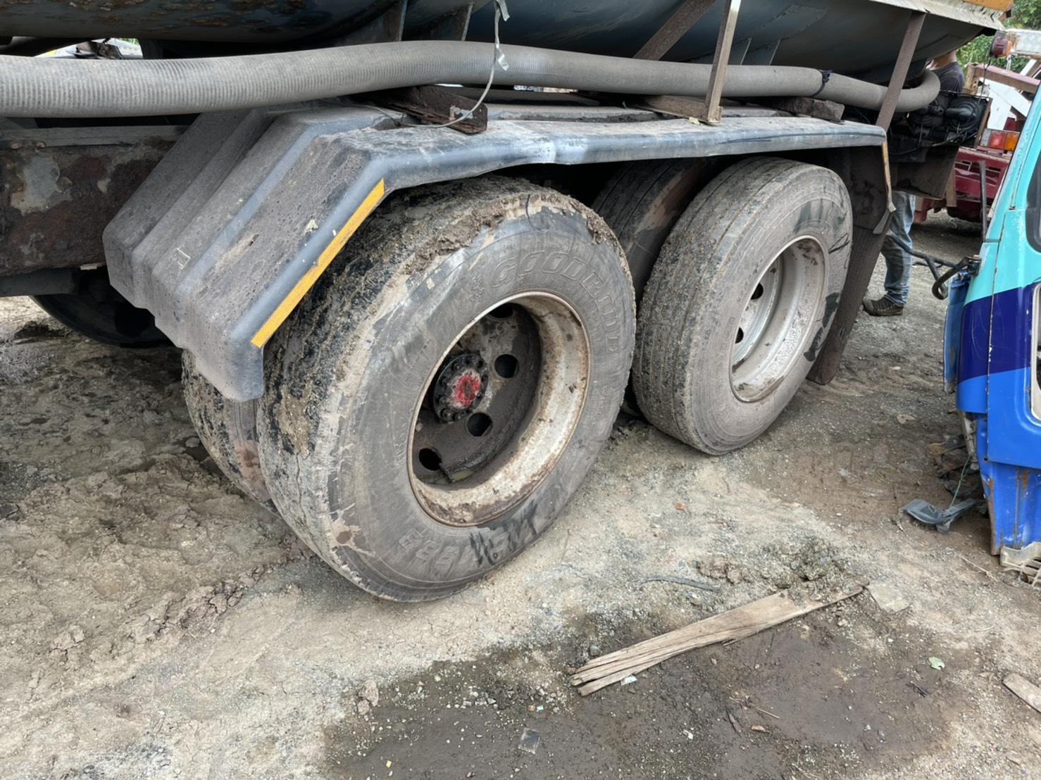 ยางเรเดียน บริดโน 11R22.5 พร้อมกระทะ เส้น 4000 บาท 0816278866