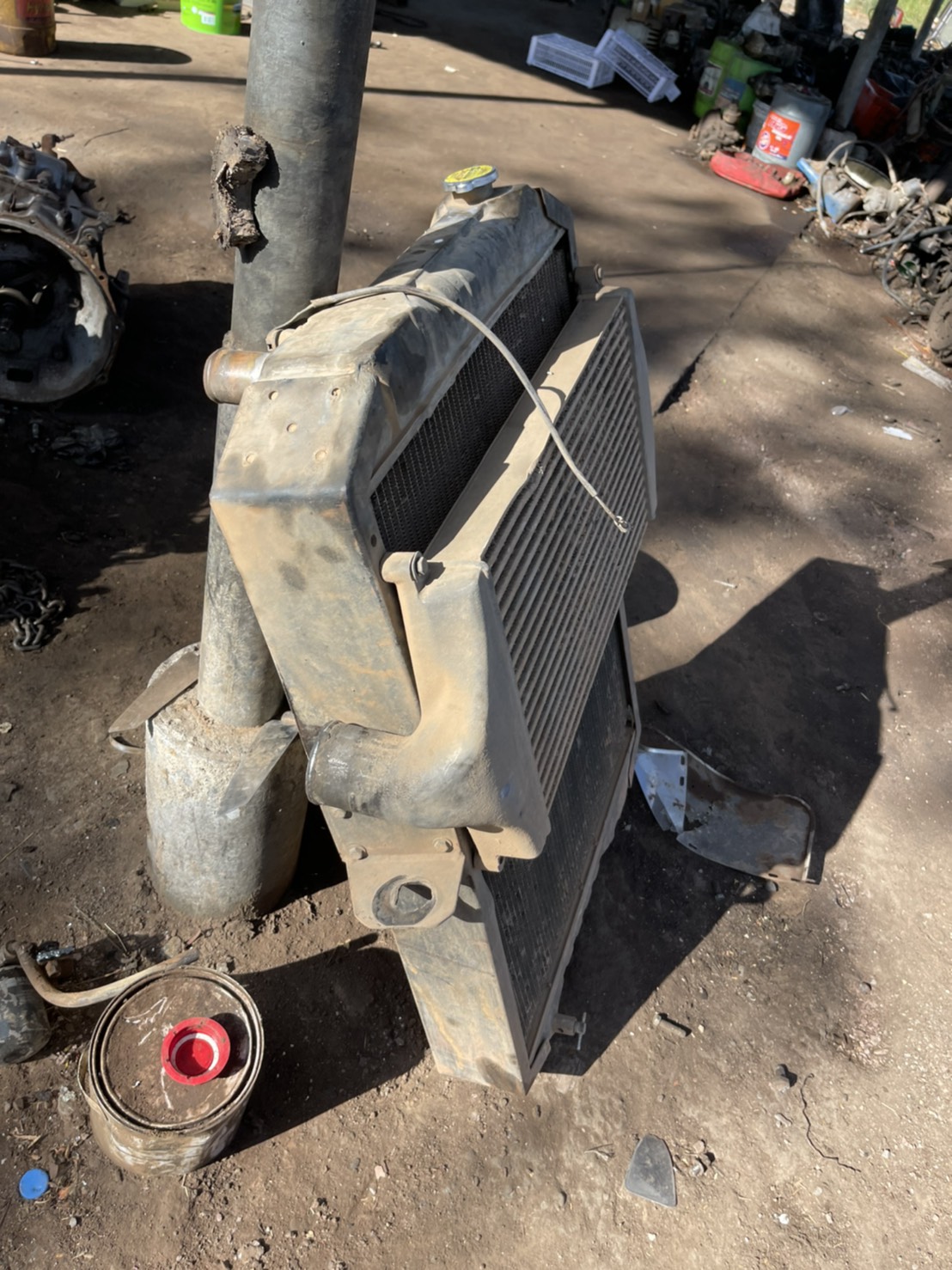 หม้อน้ำ พร้อมอินเตอร์ มิตตชู 6D16 12500 บาท 0816278866