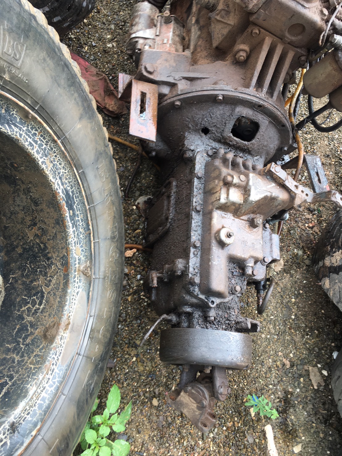 เกียร์ ISUZU 7 ถอย พร้อมใช้งาน 24000 บาท