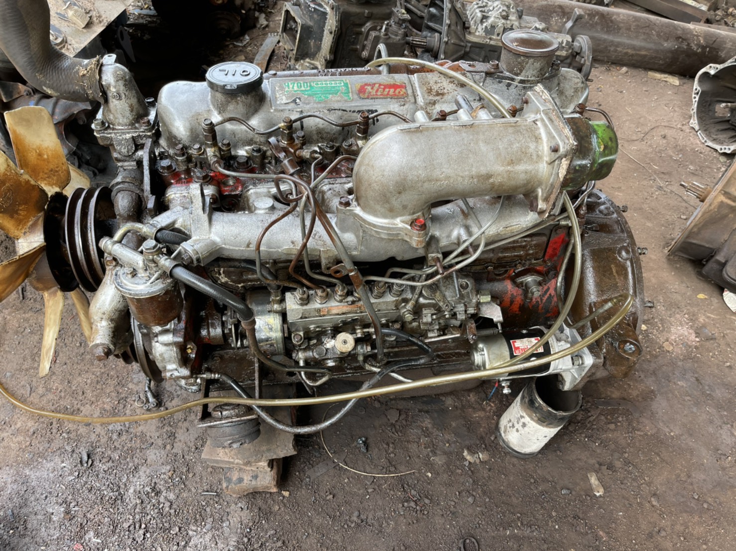 เครื่อง HINO EH700 40000 บาท พร้อมใช้งาน 0816278866