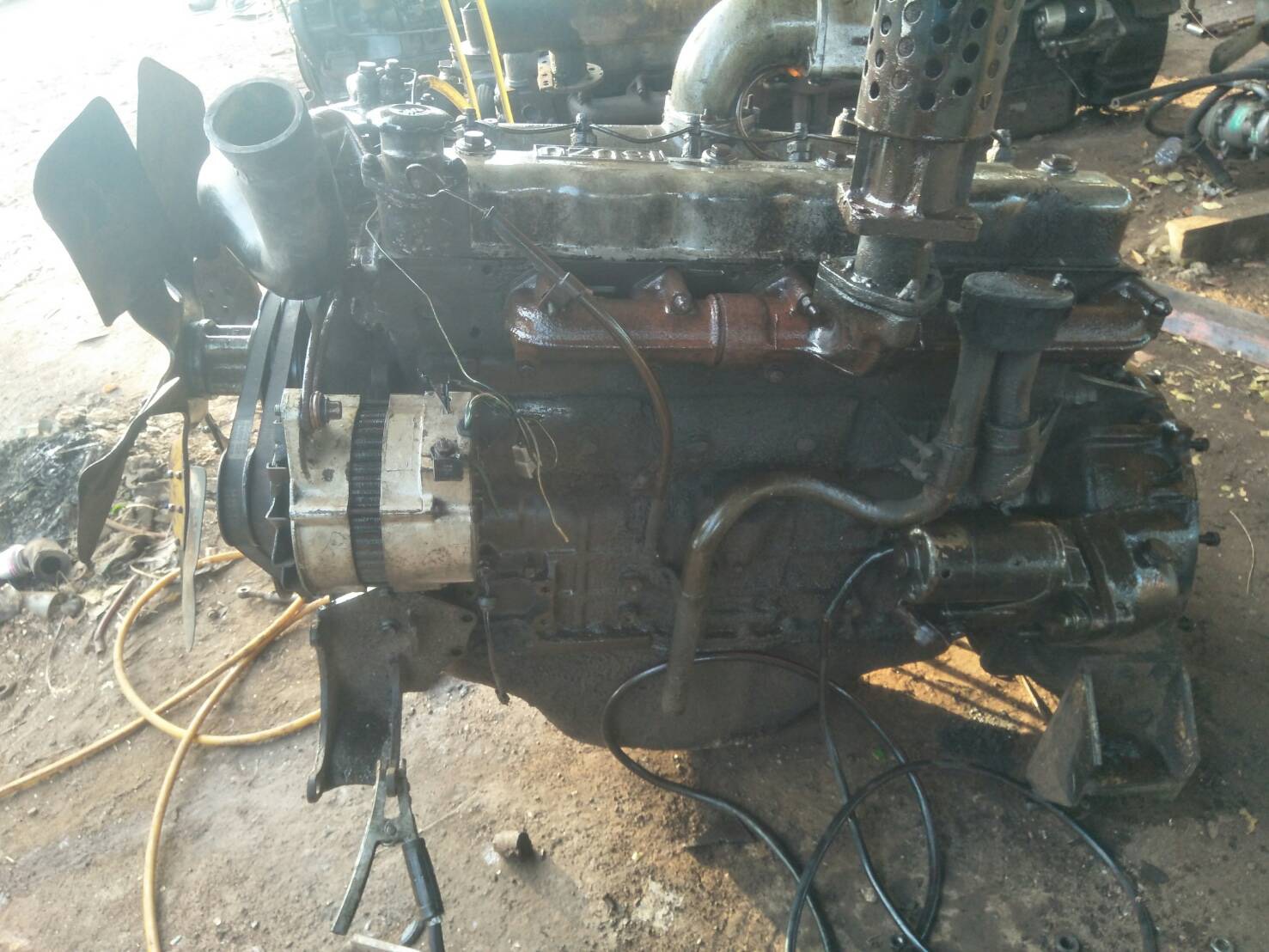 เครื่อง ISUZU 6BD1 40000บาท 0816278866 พร้อมใช้งาน