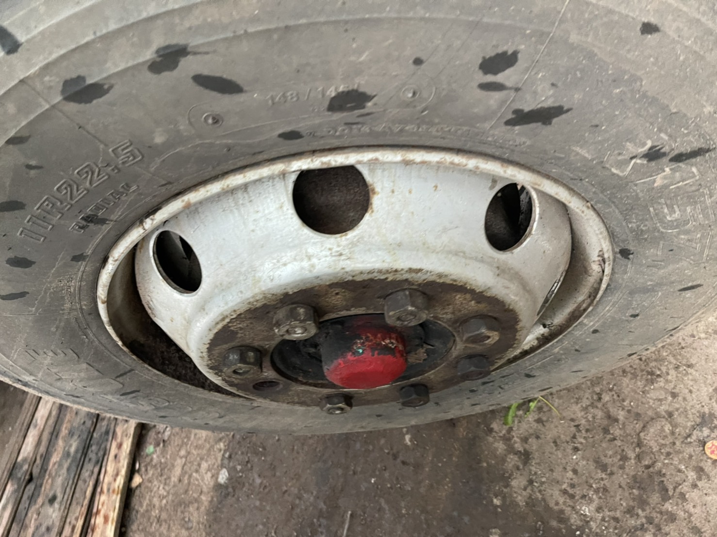 คานหน้า Hino พร้อมแหนบ 19000บาท สะดือ 31 นิ้ว พร้อมใช้งาน 0816278866