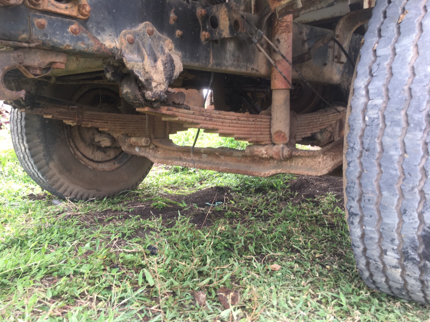 คานหน้า ฟูโซ่ 518 เบรคใหญ่ 19000บาท พร้อมแหนบ