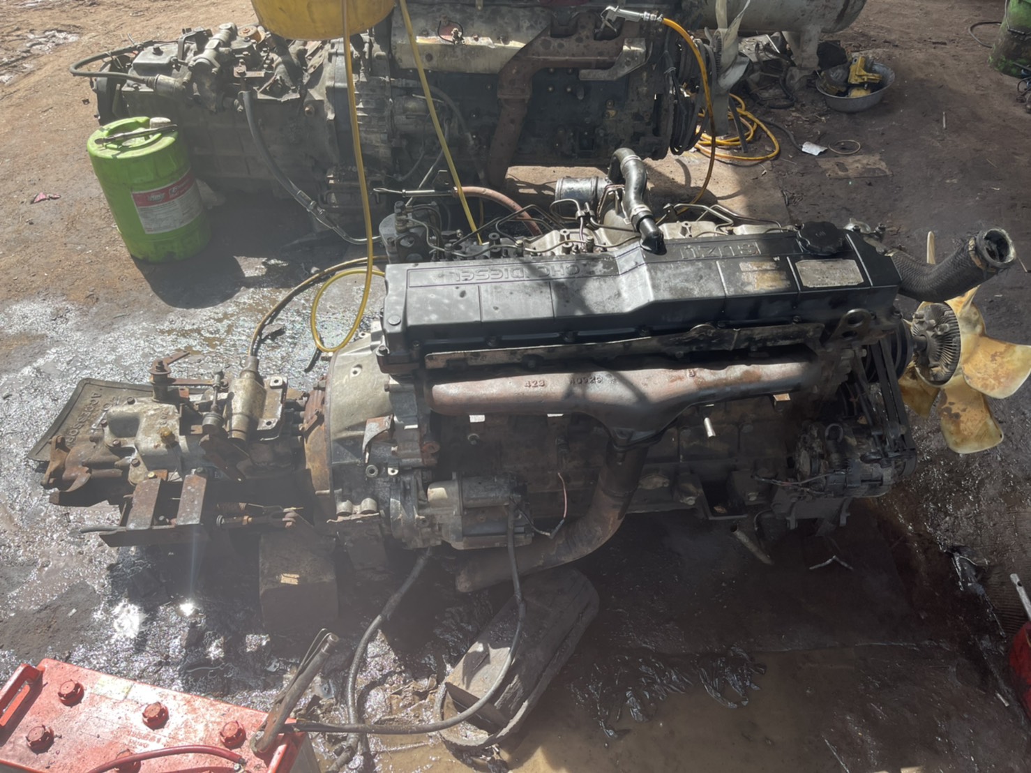 ขายเครื่อง 6HE1 พร้อมเกียร์ 75000บาท พร้อมใช้งาน 0816278866