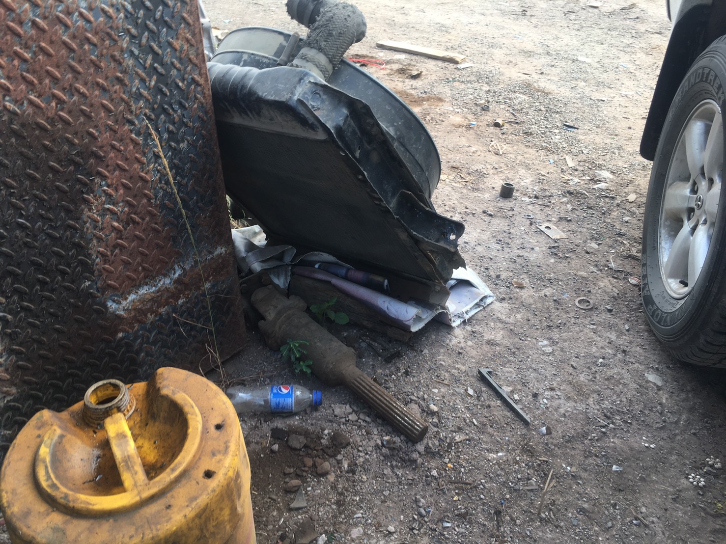 หม้อน้ำ ISUZU ร็อกกี้ 4600บาท พร้อมใช้งาน 0816278866