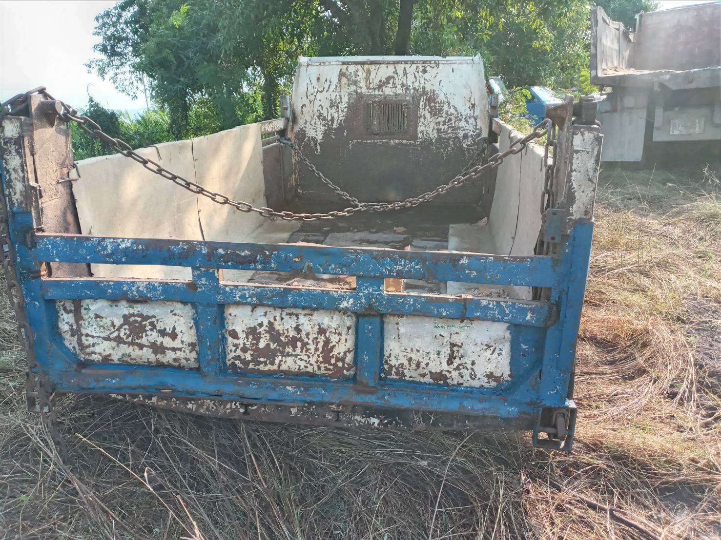 กระบะ6 ล้อ พร้อมชุดดั้ม 46000 บาท