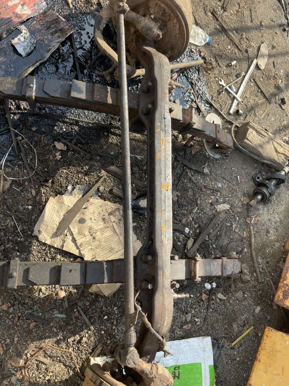 คานหน้า ISUZU F 6น็อต 8500 บาท 0816278866