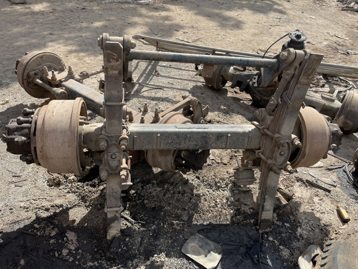 เพลา ลูกพวง สามคาน 25000 บาท พร้อมแหนบ 0816278866 มี3 เส้น